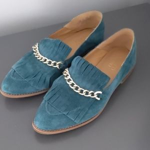 Loafers with chain, size 9